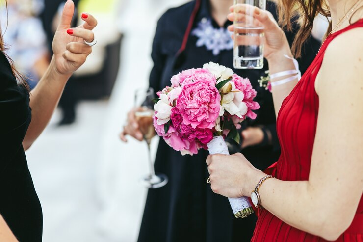 Les 10 questions à poser à un traiteur avant de réserver pour votre mariage